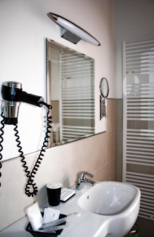 Hotel La Rosta Reggio Emilia Szoba fotó